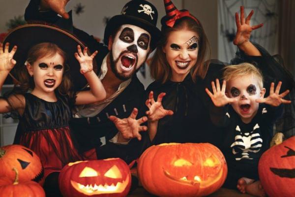 Halloween party 870x580