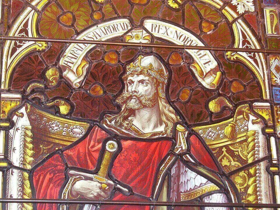 Portrait harald hardrada sur vitrail a la cathedrale de kirkwall