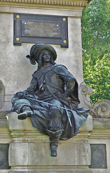 Statue de d artagnan par gustave dore